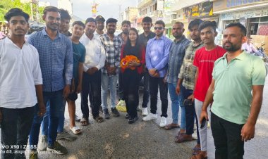 उदयपुरवाटी में गायिका मनीषा सैनी का किया स्वागत