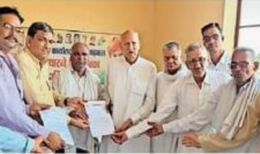 जांगिड़ छात्रावास भूमि आवंटन के लिए विधायक को ज्ञापन सौंपा