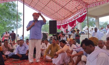 पूर्व मंत्री ने भोमिया बाबा के धोक देकर की खुशहाली की कामना: उधोग मंत्री पर लगाए आरोप