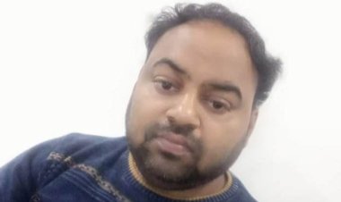 सड़क पर खड़े बाइक सवार युवक को ट्रक ने रौंदा: मौके पर मौत