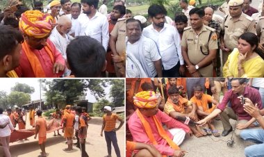 नौगांवा हरियाणा बॉर्डर के सीमावर्ती गांव अंगोन में 2 कांवडियों को टेंपो ने मारी टक्कर: पति पत्नी कावड़ियों की हालत गंभीर