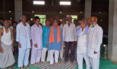 भाजपा नेता ने किया कई गांवों का तूफानी दौरा जनसंपर्क कर बताई केंद्र सरकार की लाभकारी योजनाएं