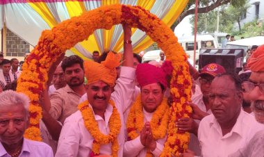 भाजपा नेता विजेंद्र सिंह इंद्रपुरा ने मेरा बूथ सबसे मजबूत अभियान के अंतर्गत झड़ायां बालाजी से किया जनसंपर्क यात्रा का शुभारंभ