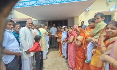 जैन संत की हत्या पर कस्बे में मौन जुलूस निकालकर सौंपा ज्ञापन