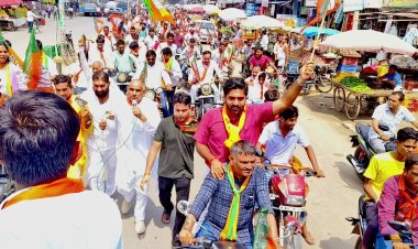 भाजपा की बाइक रैली में नज़र आया युवाओं का भारी हुजूम