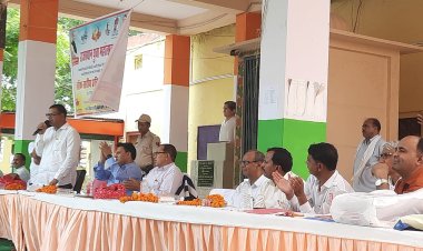 ब्लॉक स्तरीय युवा महोत्सव मैं स्कूली छात्र छात्राओं सहित युवाओं  ने लिया भाग