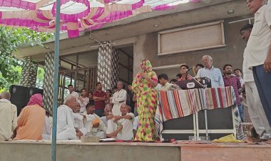 उपखंड भुसावर के गांव बाछरैन में मंदिर निर्माण कार्य पूर्ण होने पर मंदिर में भजन कीर्तन कार्यक्रम