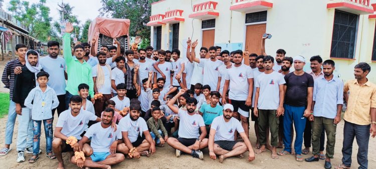 युवाओं ने डाक कांवड़ को पौने दो घंटे में पहुंचाया लोहागढ़ तीर्थधाम से बाघोली: देवनारायण मंदिर में चढ़ाई