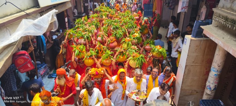 रामगढ़ में श्री शिव पुराण कथा को लेकर निकली कलश शोभायात्रा