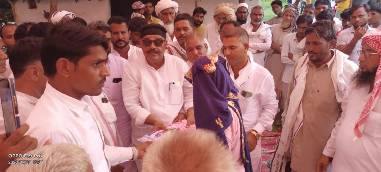 अंजुमन शिक्षा समिति ने  विधवा का सहारा बन बेटी की शादी में भरा भात