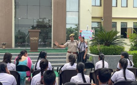 स्कूली बच्चों को बाल अपराधों पर किया जागरूक