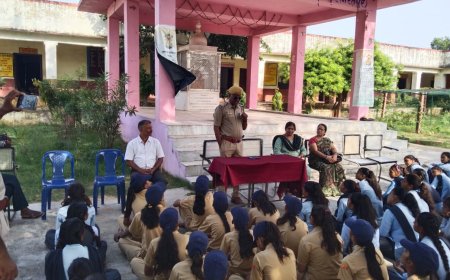 राजकीय बालिका उच्च माध्यमिक विद्यालय में मनाया नो बैग डे:थाना प्रभारी प्रेम सिंह भास्कर में बच्चों को सड़क सुरक्षा  दी जानकारी