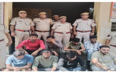भरतपुर पुलिस की 57 टीमों ने 156 स्थान पर दबिश देकर 82 बदमाशों को पहुंचाया सलाखों के पीछे