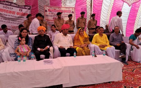 उपखंड मुख्यालय पर एसडीएम सुनील झिंगोनिया ने ध्वजारोहण कर, वीरांगनाओं का किया सामान