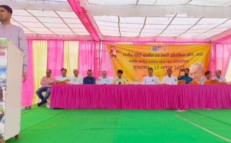 महुआ में ब्लॉक स्तरीय राजीव गांधी ग्रामीण ओलंपिक खेल 2023 का उपखंड अधिकारी लाखन गुर्जर  ने किया उद्घाटन