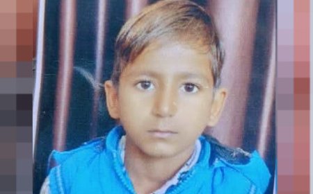 8 वर्षीय बच्चे की गला रेतकर हत्या,पतंग उड़ाते हुआ था लापता:बलि का शक