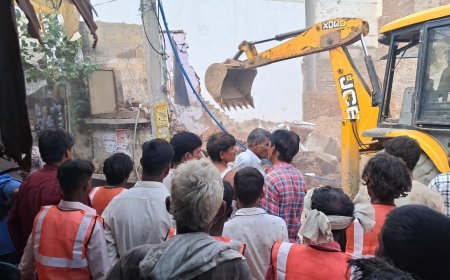 दबंग अधिशासी अधिकारी विश्व प्रताप नरूका ने अस्थाई अतिक्रमण पर कार्यवाही कर किया जमीदोज़