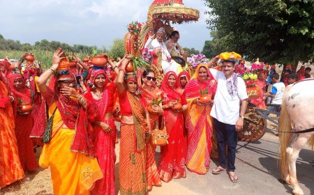 कृष्ण गौशाला हीरवाना में 11 दिवसीय शिव महापुराण कथा महायज्ञ का शुभारंभ: महिलाओं ने निकाली भव्य कलश यात्रा