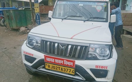 नगर पालिका बड़ौदा मेंव की बोलेरो जीप दुर्घटनाग्रस्‍त