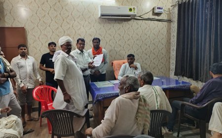 सीवरेज लाइन के गंदे पानी को जोहड में ना छोड़ने बाबत, ग्रामीणों ने दिया एसडीएम को मुख्यमंत्री के नाम ज्ञापन