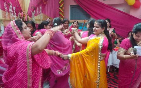 सावन मास में हर्षोल्लास पूर्वक मनाया गया तीज महोत्सव:  महिला सखी मंडल के तत्वाधा़न मेंआयोजित