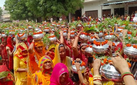 पांसल में धूमधाम व गाजे बाजे के साथ निकली विशाल कावड़ ओर कलश यात्रा