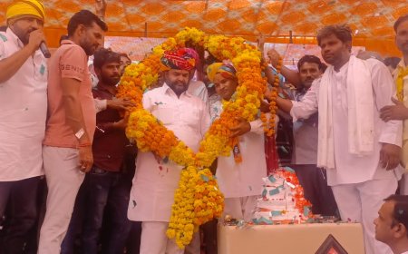 राज्यमंत्री गुर्जर ने धौड़ में मामा देव मंदिर विकास के लिए 5 लाख, मेला प्रांगण विकास के लिए की साढ़े तीन लाख की घोषणा