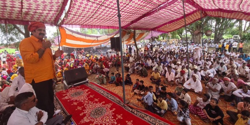 बानसूर भाजपा राष्ट्रीय परिषद सदस्य महेंद्र यादव ने क्षेत्र के दर्जन भर गांवों का दौरा कर धार्मिक कार्यक्रमों में की शिरकत