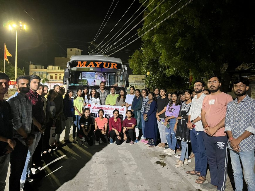 ABVP छात्र छात्रा कार्यकर्ताओं ने जयपुर हुंकार  रैली में लिया भाग