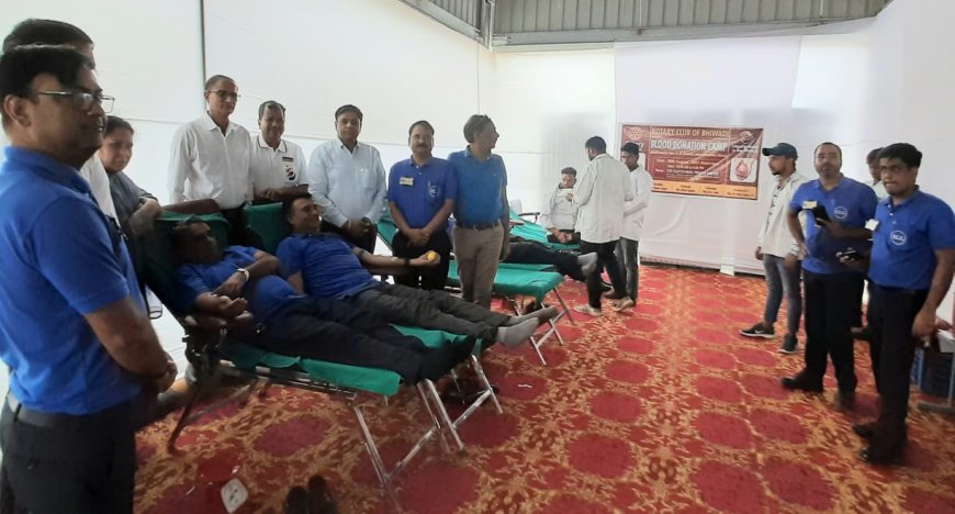 रोटरी क्लब ऑफ भिवाड़ी द्वारा रक्त दान शिविर का किया गया आयोजन