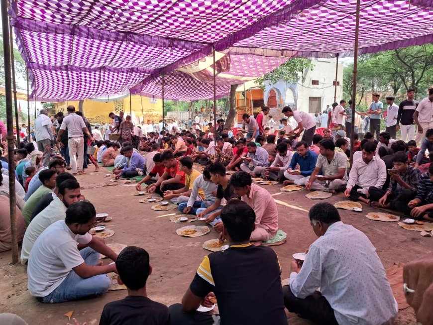 भण्डारे में श्रद्धालुओं ने ग्रहण की प्रसादी श्रीइन्द्रकुटी हनुमान मन्दिर पर हुआ आयोजन