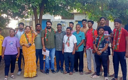 नव मतदाताओं से मुलाकात कर भाजयुमो अध्यक्ष उदयपुर देहात ने चलाया नवमतदाता संपर्क अभियान