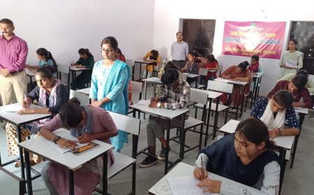 खैरथल महाविद्यालय में हुई निबंध प्रतियोगिता