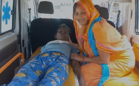 अपना घर सेवा समिति महुआ द्वारा लावारिस बीमार महिला प्रभु जी को एंबुलेंस द्वारा पहुंचाया  अपना घर आश्रम भरतपुर