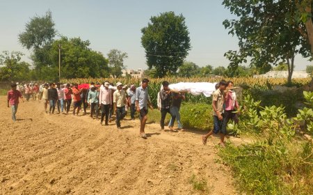 एक ही परिवार की तीन शव उठने से परिवार जनों में कोहराम गांव हुआ गमगीन