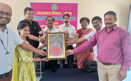 खैरथल महाविद्यालय में हुआ जिला स्तरीय गहन परामर्श कार्यक्रम:शिक्षक दिवस पर विद्यार्थियों ने किया शिक्षकों का सम्मान