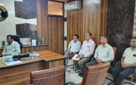 राजकीय उच्च माध्यमिक विद्यालय खैरथल में होगा जिला स्तरीय मुख्यमंत्री कामधेनु बीमा योजना का शुभारंभ:जिला कलक्टर ने सफल आयोजन कराने हेतु दिए दिशा निर्देश