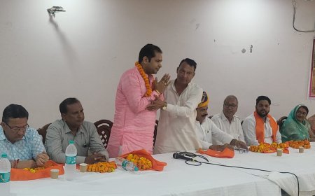 17 सितंबर को जयपुर में आयोजित वैश्य समाज सम्मेलन को लेकर महुआ वैश्य समाज की हुई बैठक