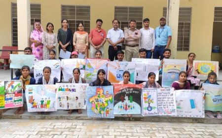 स्वीप कार्यक्रम के तहत आयोजित हुई पोस्टर प्रतियोगिता