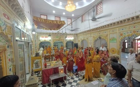 खेड़ली कस्बे में दस लक्षण महापर्व पर जैन मंदिरों में श्रीजी का किया गया अभिषेक, पूजन शांति धारा हुई