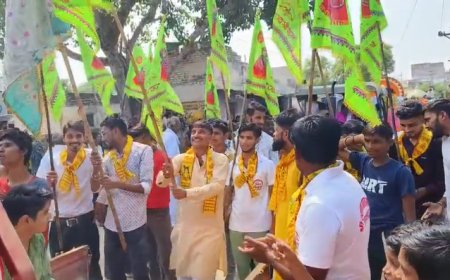 एकादशी पर्व को लेकर निकाली गई रामगढ़ कस्बे में प्रभात फेरी