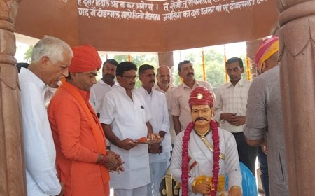 उदयपुरवाटी श्री कृष्ण गौशाला में राव टोडरमल की मूर्ति का हुआ अनावरण