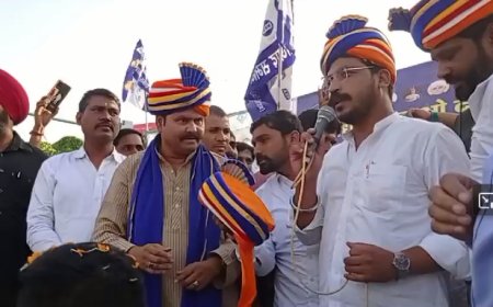 संविधान बचाओ देश बचाओ संकल्प यात्रा के भिवाड़ी पहुंचे आजाद समाज पार्टी के राष्ट्रीय अध्यक्ष एडवोकेट चंद्रशेखर आजाद