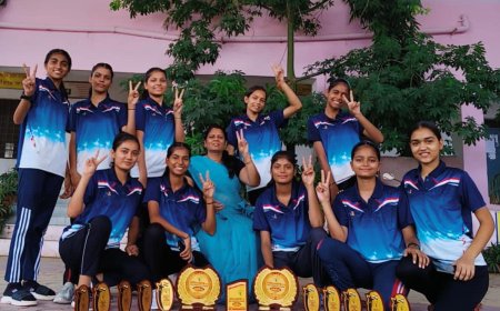 सुभाष नगर की छात्राओं का राज्य स्तरीय बैडमिंटन प्रतियोगिता में हुआ चयन