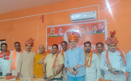 भारतीय जनता पार्टी अनुसूचित जाति मोर्चा विधानसभा रामगढ़ द्वारा अनुसूचित जाति सम्मेलन अग्रवाल धर्मशाला में किया गया आयोजित