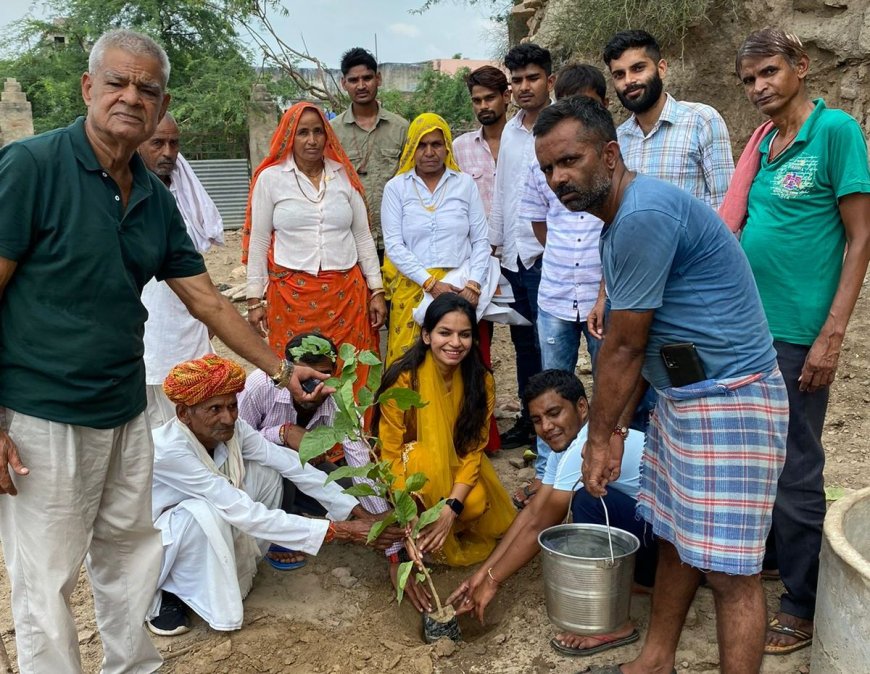 मीनाक्षी मीणा के नेतृत्व में  सचिन पायलट के जन्म दिवस पर गाय को खिलाया गुड मरीज को बाटे फल लगाए पौधे