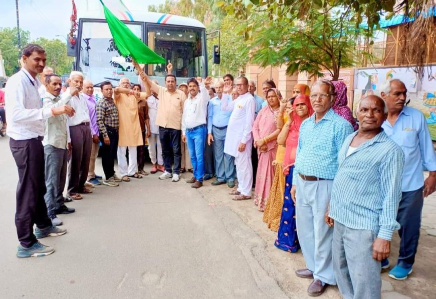 प्रदेश स्तरीय शांति सम्मेंलन में भाग लेने के लिए पाली जिले के गांधीवादी कार्यकर्ताओं के दल जोधपुर के लिए रवाना