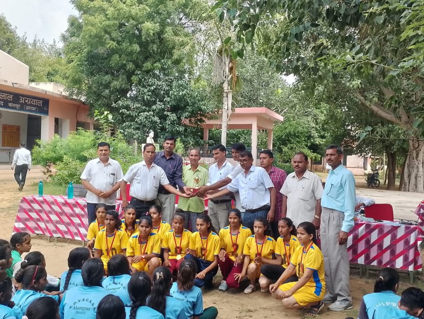 कोलाहड़ा महात्मा गांधी राजकीय स्कूल की बालिकाओं ने खो-खो खेल में लहराया परचम