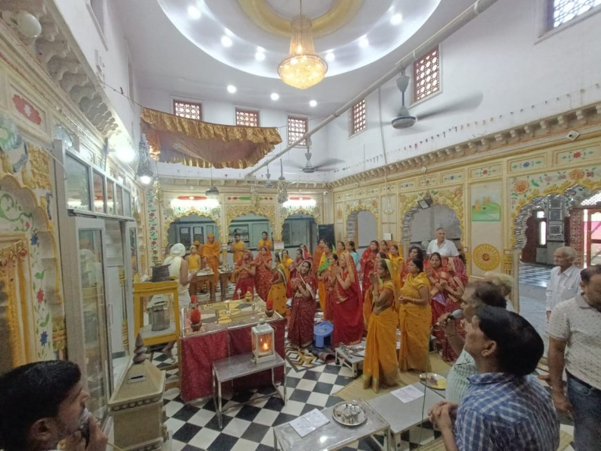 खेड़ली कस्बे में दस लक्षण महापर्व पर जैन मंदिरों में श्रीजी का किया गया अभिषेक, पूजन शांति धारा हुई