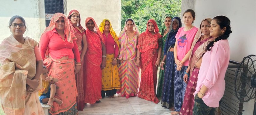 बीजेपी राजस्थान महिला प्रवासी अभियान के तहत नव मतदाताओं से संपर्क कर मतदान के लिए किया प्रेरित